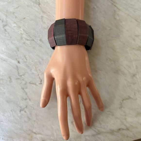 Vintage wooden stretch bracelet - Picture 3 of 3